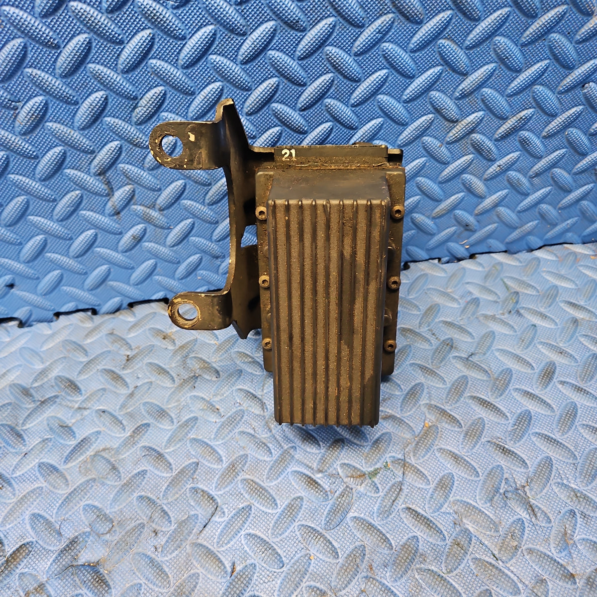 Volvo Penta 7.4L Engine Ignition Coil Module 3854230 454 Big