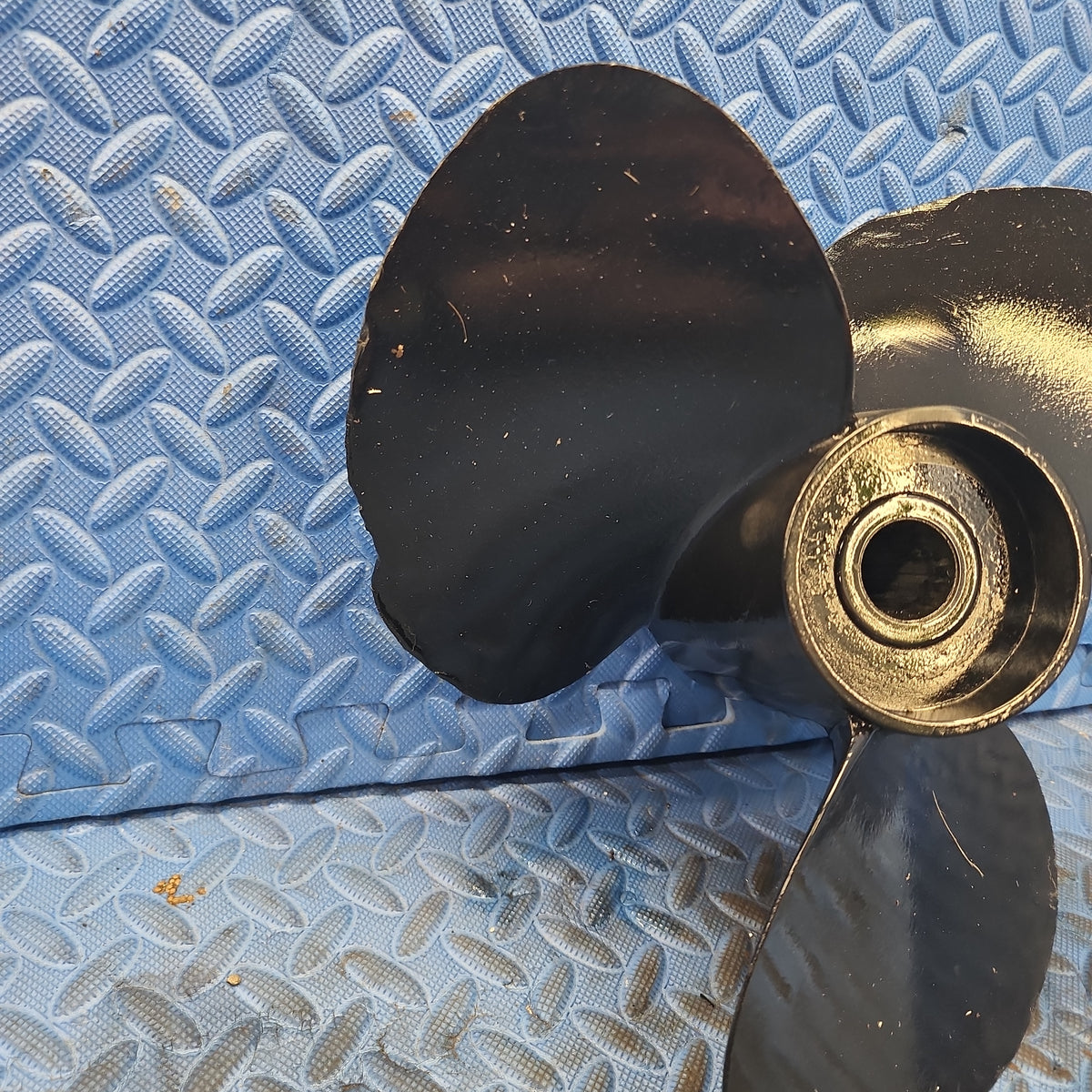 Volvo Penta AQ 270 275 280 285 290 SP Single Propeller 854979 14x21 LH