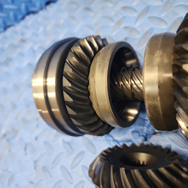Volvo Penta SX DP-SM SX-A DPS-A Upper Gear Set 3851793 21130693 Tooth – VolvoPentaAndrew
