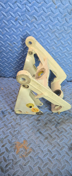 Volvo Penta AQ 290A 290B DP-A DP-B SP-A SP-B Suspension H Fork Tilt Hook Up Bracket 854100 / 852869  18mm Hinge Pins