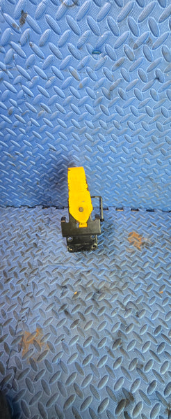 Volvo Penta SX DP-SM V6 4.3GL Electric Fuel Pump Bracket Set 3858255 3858233